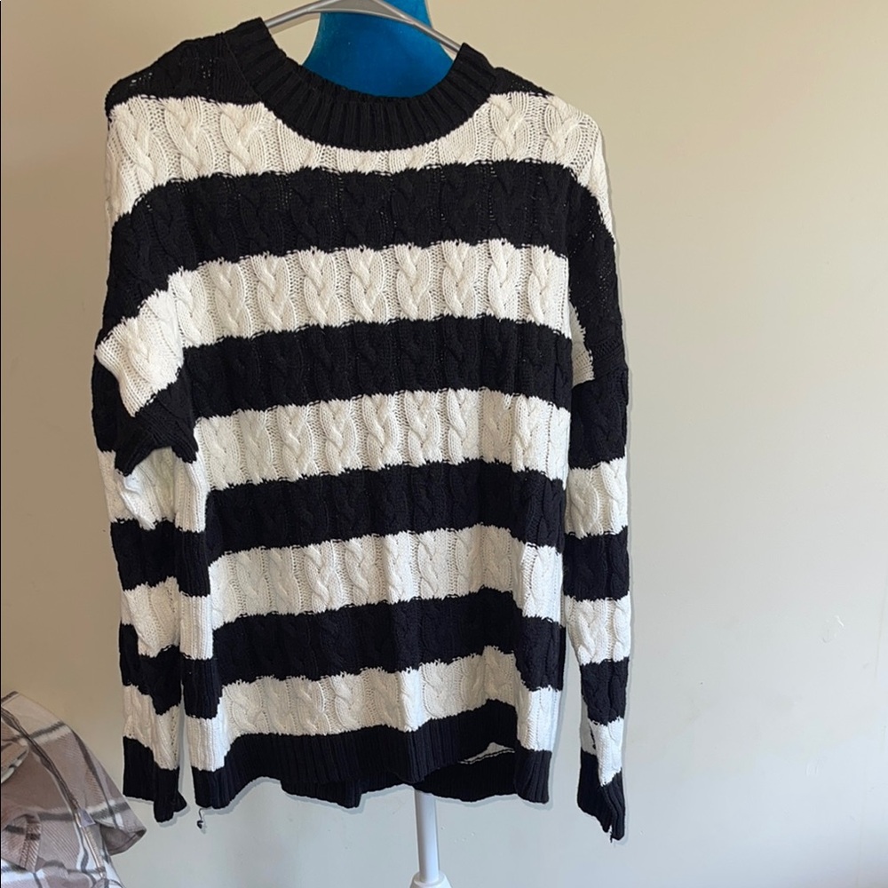 Time and Tru Black and White Striped Sweater